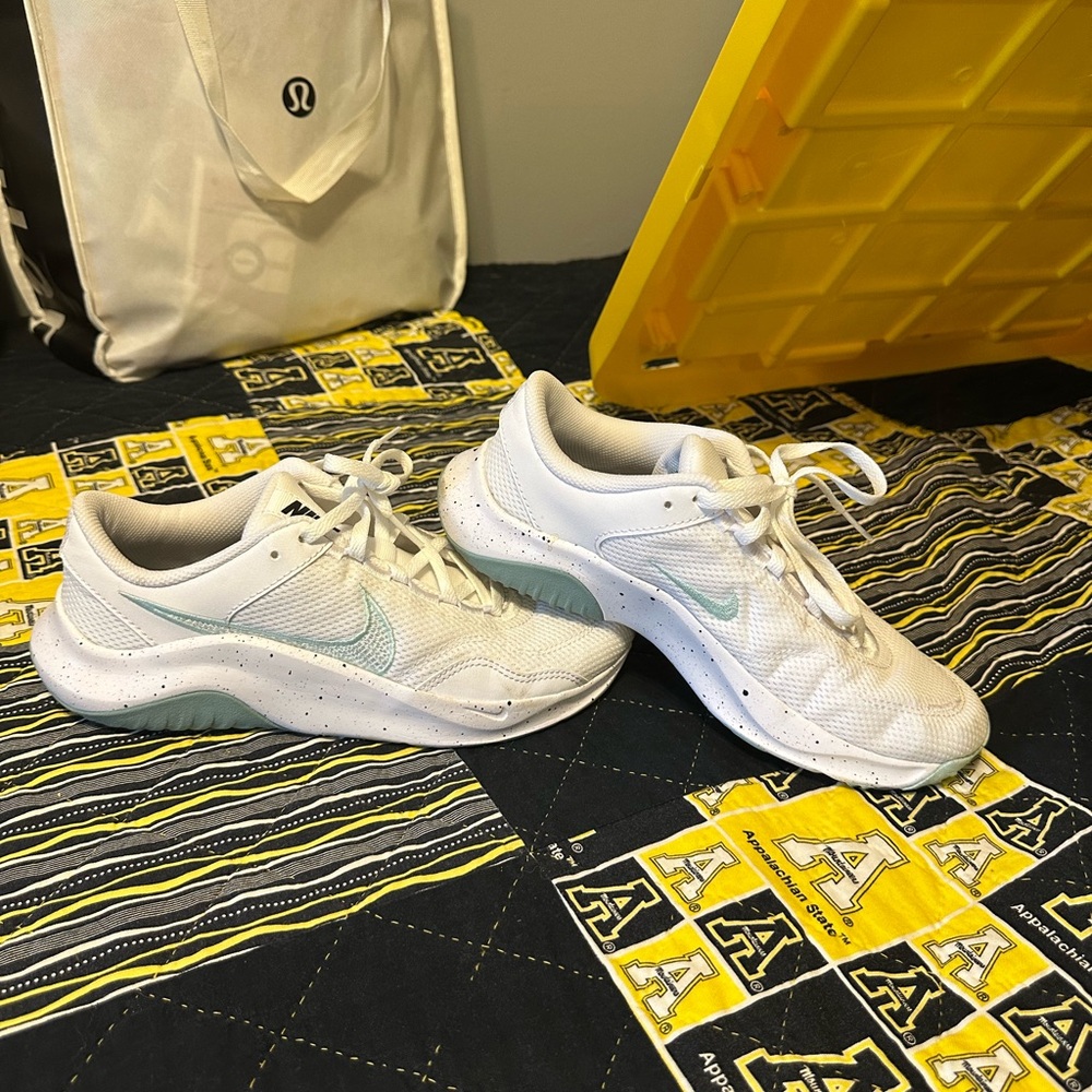 Nike Women's White and Light Blue Athletic Shoes